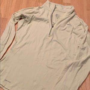 Nike 1/4 zip up ladies long sleep top.